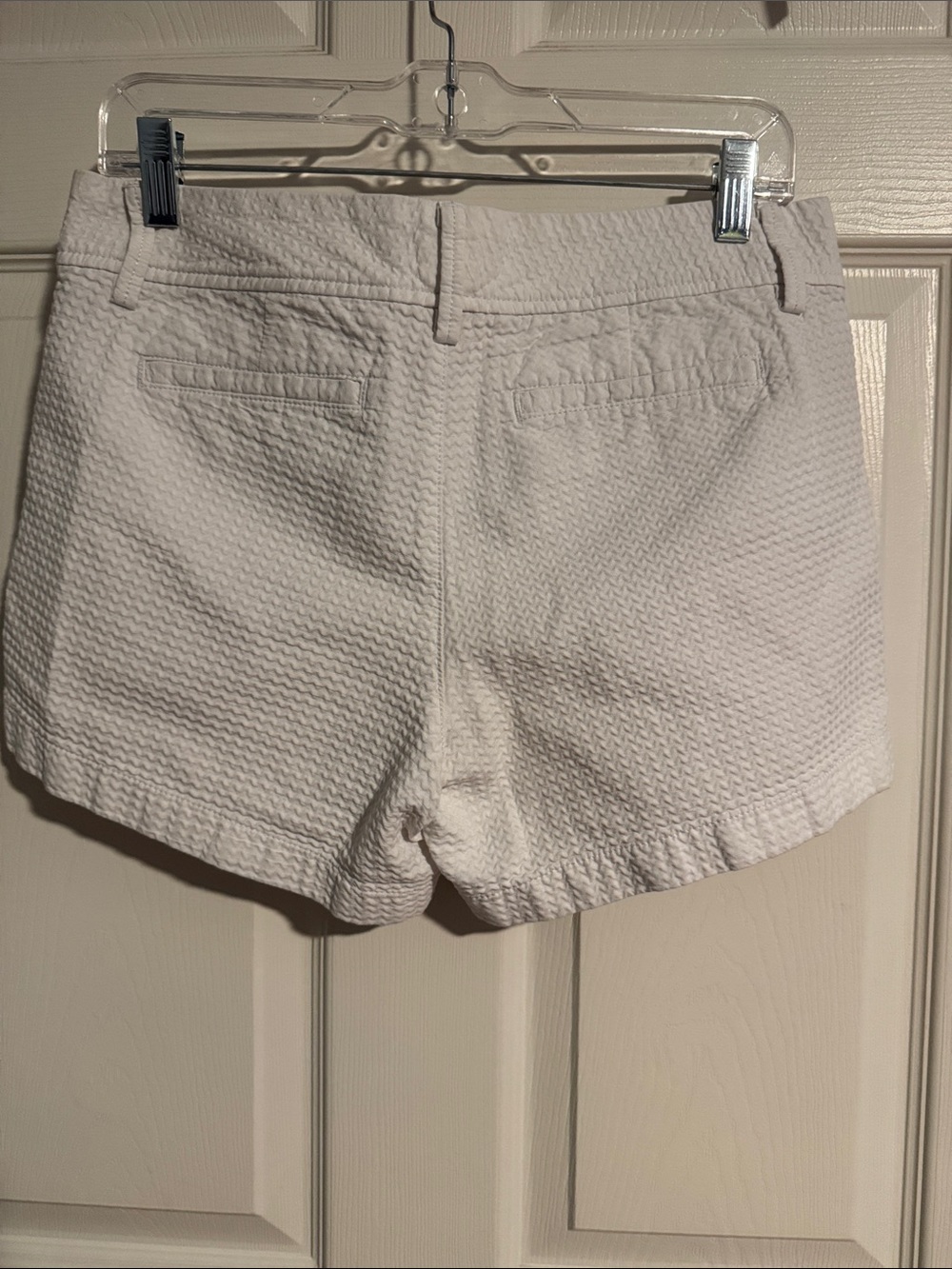 Lilly Pulitzer 5” Callahan White Textured Women’s Shorts - Picture 4 of 7